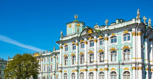 Facade Historic Building Petersburg Russia Elements Artistic Decoration Facade Building — Stock Photo, Image
