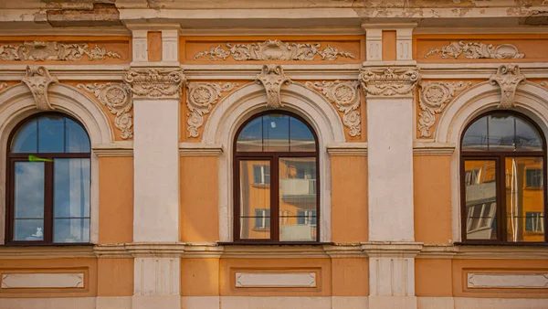 Arched Window Background Beige Walls Textured Decorative Plaster Wall Saint — ストック写真