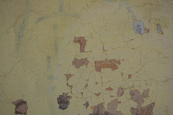 Занепокоєна Жовта Коричнева Стара Цегляна Стіна Фон Пофарбованою Пілінговою Штукатуркою — стокове фото