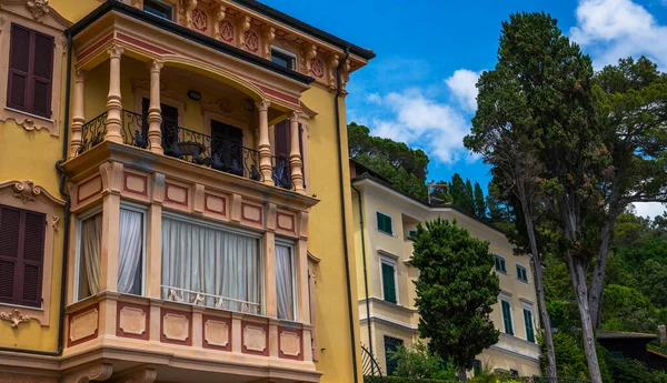 Typowa Włoska Wioska Portofino Kolorowymi Domami Włoszech Wybrzeże Morskie Liguria — Zdjęcie stockowe