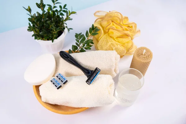       Yüz bakımı için tımar ve tıraş aksesuarları