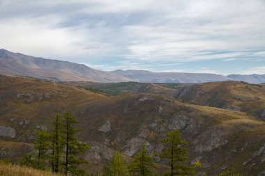 Dağlarla, Sibirya 'yla, Rusya' yla