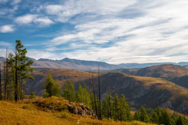 Dağlarla, Sibirya 'yla, Rusya' yla