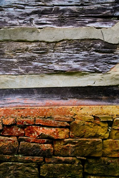 Detalle vertical de estructura de textura pared de piedra, cemento y madera —  Fotos de Stock