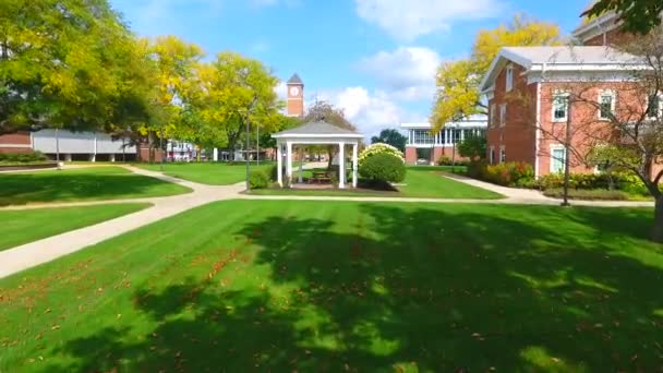 Indiana Tech campus universitaire dans l'Indiana à l'extérieur — Video