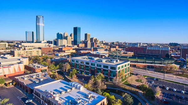 Obraz Powietrza Nad Obszarem Handlowym Oklahoma City Centrum Miasta Oddali — Zdjęcie stockowe
