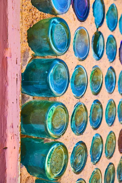Image Detail Glass Bottles Making Wall House Desert — Stock Photo, Image