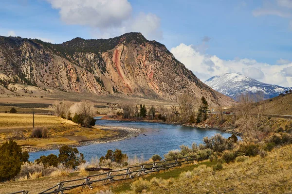 Image Beautiful Landscape Dry Snowy Mountains Wide River Foreground — Stock Photo, Image