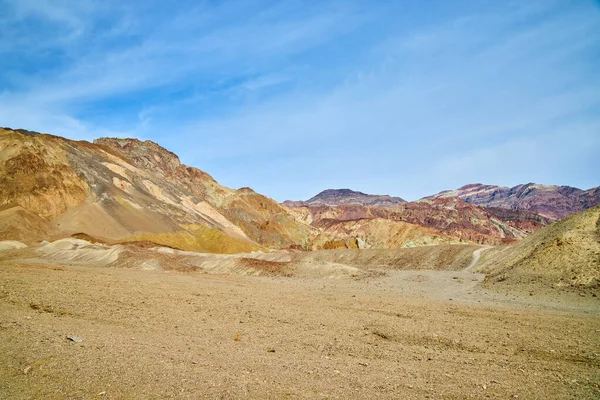 Bild Death Valley Öken Landskap Med Färgglada Berg — Stockfoto