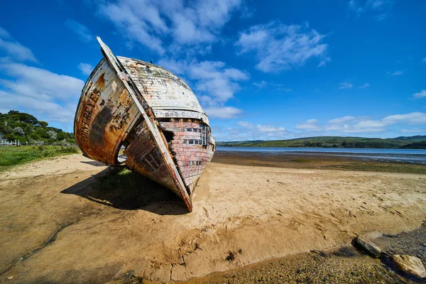 Image Front Shipwreck Sur Des Plages Sable Avec Ciel Bleu — Photo