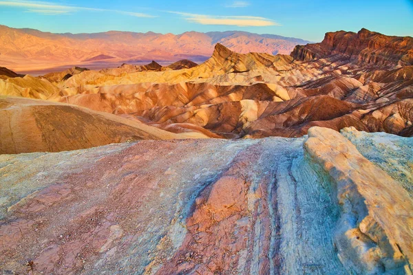 Immagine Onde Colorate Nelle Rocce Nei Sedimenti Montagne Della Valle — Foto Stock