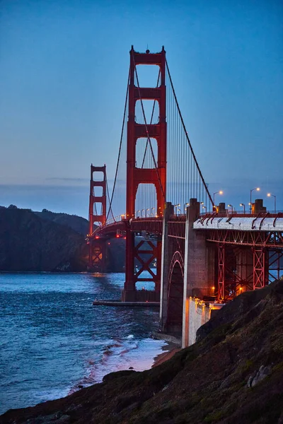 Obrázek Golden Gate Bridge Západu Slunce Měkkým Světlem Plážemi — Stock fotografie