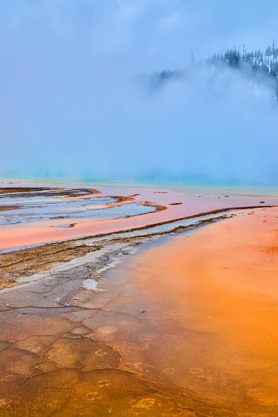 Bild Orange Färger Framför Ångande Grand Prismatic Spring Yellowstone — Stockfoto