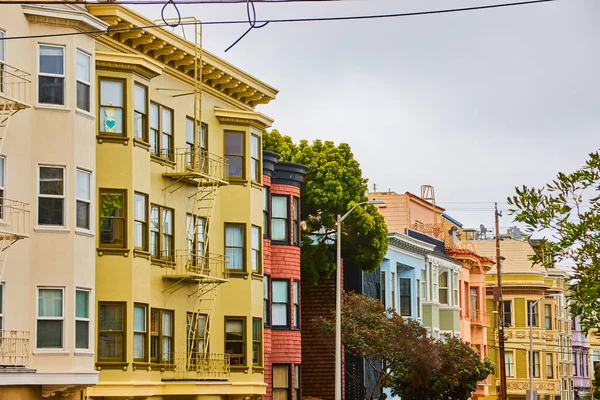 Obraz San Francisco Rząd Kolorowych Domów Zachodnim Wybrzeżu — Zdjęcie stockowe