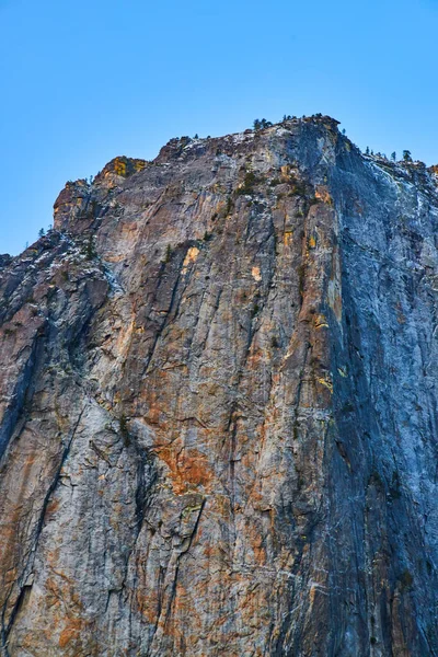 Kép Stark Sziklákról Yosemite Cathedral Rock Nál — Stock Fotó