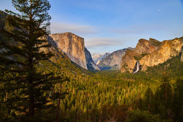 Imagen Del Atardecer Sobre Magnífico Túnel Yosemite Vista Todo Valle — Foto de Stock