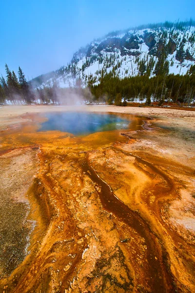 Bild Fantastiska Färger Pooler Vid Bassängen Yellowstone Vintern — Stockfoto
