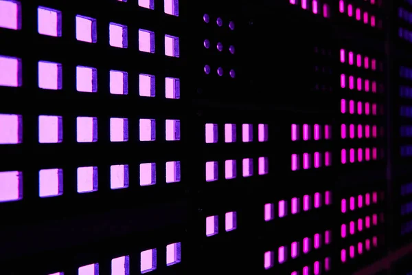 Obraz Ściany Fioletowe Światła Kwadratowe Komputerze — Zdjęcie stockowe