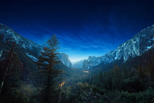 Imagem Yosemite Tunnel View Antes Nascer Sol Com Cores Pacíficas — Fotografia de Stock