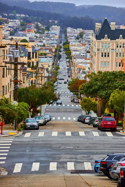 Image Very Steep Roads Downtown San Francisco Lined Colorful Buildings — Zdjęcie stockowe