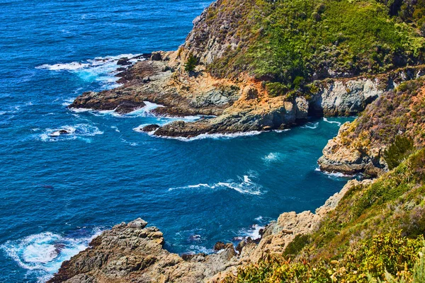 Imagem Enseada Costa Oeste Oceano Com Água Azul Vibrante — Fotografia de Stock