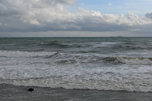 Abend Gibt Einen Sturm Auf See Unter Rosa Wolken Bei — Stockfoto