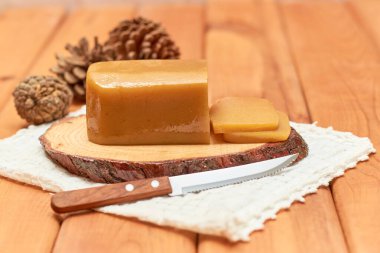 Geleneksel Meksika tatlıları. Ayva peyniri.