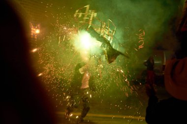 Quema de torito Meksika havai fişek geleneği.