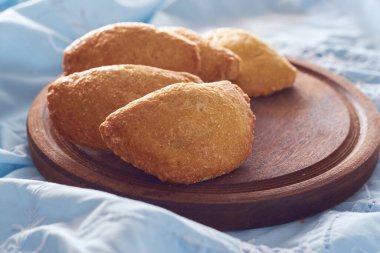 Arjantin tatlı börekleri ve dulce de leche