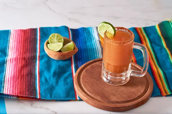 Michelada, Meksika alkollü bira, limon suyu, domates suyu.