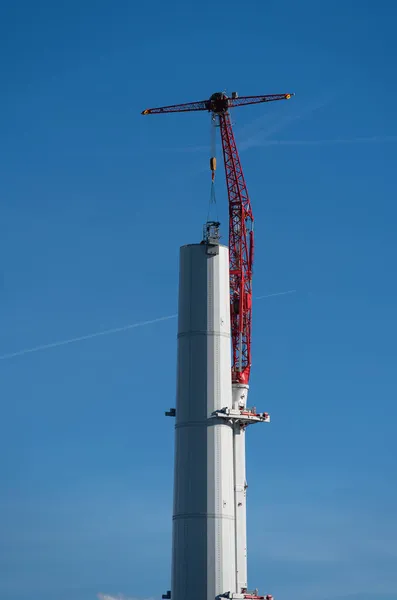 Nowe Turbiny Wiatrowe Budowane Niderlandach Podczas Transformacji Energetyki — Zdjęcie stockowe