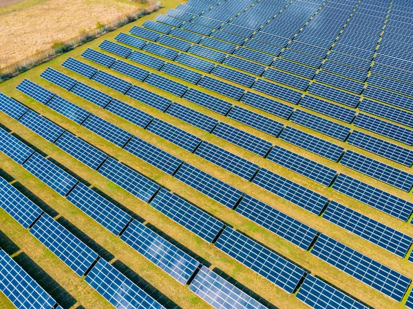 Letecký Pohled Solární Park Mnoha Fotovoltaickými Moduly Pro Energiewende Pohledu — Stock fotografie
