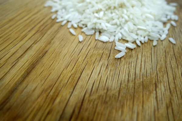 Riso Bianco Isolato Tavola Legno Con Effetto Sfocato Cibo Ingredienti — Foto Stock