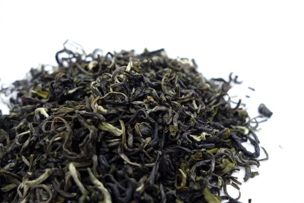 Fehér Alapon Izolált Száraz Zöld Tea Élelmiszerek Összetevők Háttere — Stock Fotó