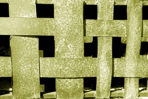 Sarı Tonda Paslı Soyut Metal Yapı Arkaplan Doku — Stok fotoğraf