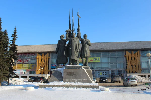 Памятник Защитникам Советского Севера Архангельске — стоковое фото