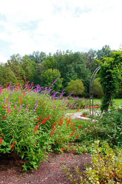 オハイオ州ウェスタビルのインズウッド メトロ ガーデン — ストック写真