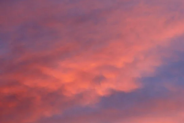 Nuvens Fiery Looking Pôr Sol Inverno — Fotografia de Stock