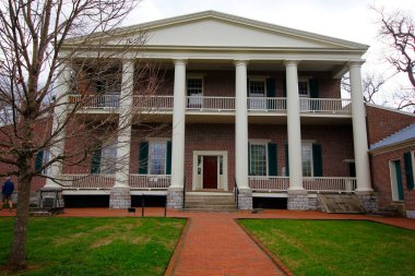 Andrew Jackson 'ın Tennessee, Nashville dışındaki Hermitage' ına bakıyor.