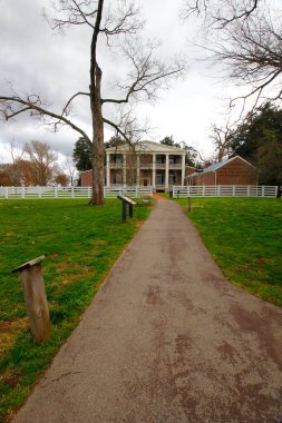 Andrew Jackson 'ın Tennessee, Nashville dışındaki Hermitage' ına bakıyor.