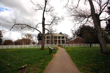 Andrew Jackson 'ın Tennessee, Nashville dışındaki Hermitage' ına bakıyor.