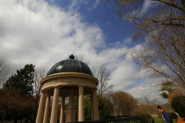 Andrew Jackson 'ın Tennessee, Nashville dışındaki Hermitage' ına bakıyor.