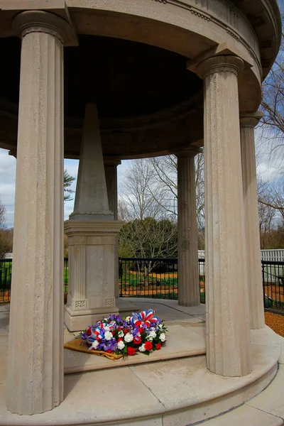 Andrew Jackson 'ın Tennessee, Nashville dışındaki Hermitage' ına bakıyor.