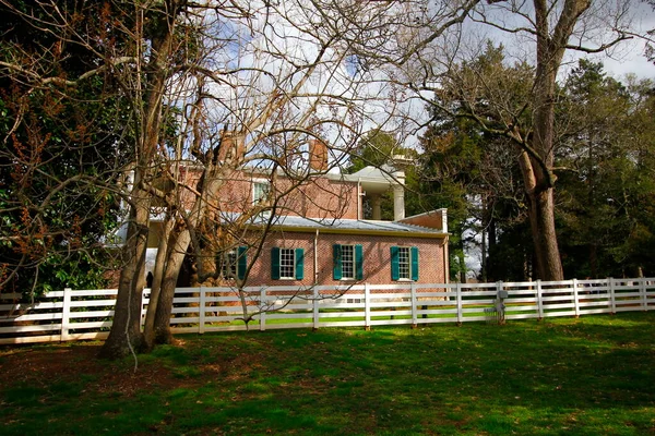 Andrew Jackson 'ın Tennessee, Nashville dışındaki Hermitage' ına bakıyor.