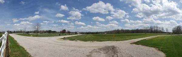 Rural Cemetery Blue Skies Ohio —  Fotos de Stock