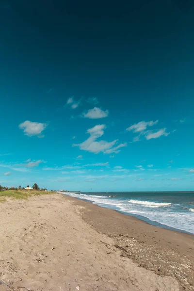 Praia Oceano Atlântico Durante Dia Ensolarado Fort Pierce Florida — Fotografia de Stock