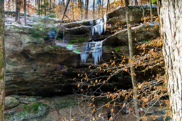 Hemlock Cliffs Hösten Efter Lätt Snö Indiana — Stockfoto