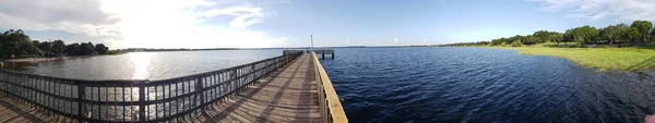 Вид Озеро Міннеола Протягом Літнього Дня Клермон Флорида — стокове фото