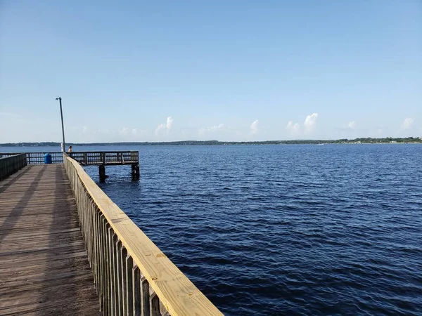 View Lake Minneola Summer Day Clermont Florida lizenzfreie Stockfotos