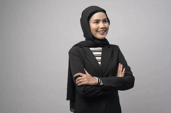 Piękna Kobieta Biznesu Hidżabskim Portretem Białym Tle — Zdjęcie stockowe